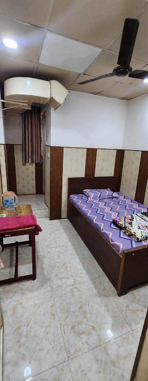 Deluxe Room AC Single Bed